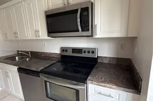 6912 NW 179, Hialeah, FL 33301 - Photo 14