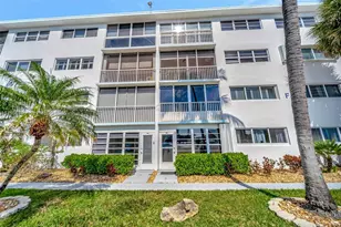 3221 NE 8th St, Pompano Beach, FL 33062 - Photo 2
