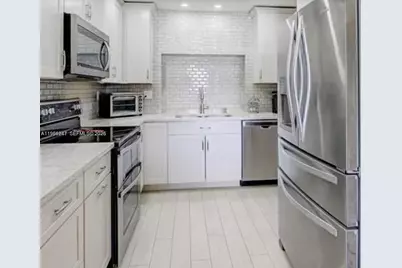8520 NW 10th St, Pembroke Pines, FL 33024 - Photo 2