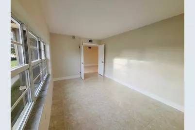 411 S Hollybrook Dr #305, Pembroke Pines, FL 33025 - Photo 12