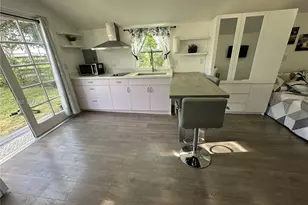 18481 SW 208th St, Miami, FL 33187 - Photo 2