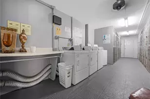 551 SW 135th Ave, Pembroke Pines, FL 33027 - Photo 22