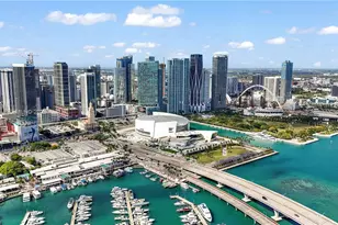 398 NE 5th St, Miami, FL 33132 - Photo 8