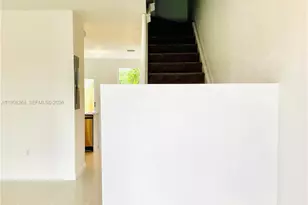 2640 SE 19th St, Homestead, FL 33035 - Photo 2