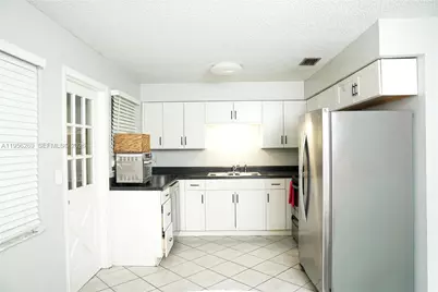 821 Barber St, Sebastian, FL 32958 - Photo 6