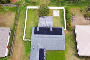 821 Barber St, Sebastian, FL 32958 - Photo 2