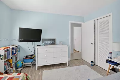 4441 NE 17th Ave, Oakland Park, FL 33334 - Photo 24