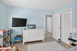 4441 NE 17th Ave, Oakland Park, FL 33334 - Photo 24