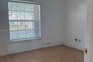 1845 SE 6th Ct, Homestead, FL 33033 - Photo 12