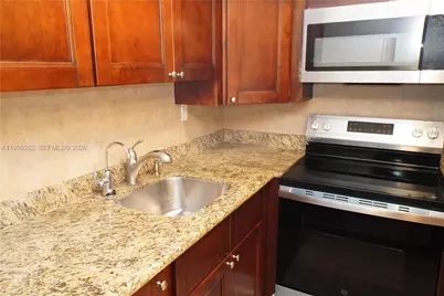 2715 Tigertail Ave #606, Miami, FL 33133 - Photo 6