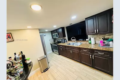9412 NW 39th St, Sunrise, FL 33351 - Photo 20