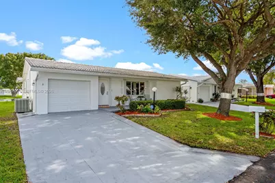 1110 NW 90th Way, Plantation, FL 33322 - Photo 2