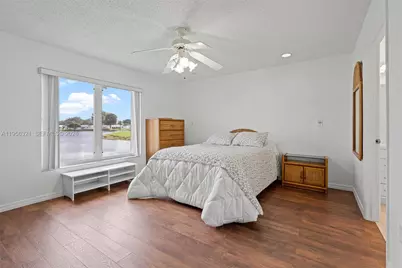 1110 NW 90th Way, Plantation, FL 33322 - Photo 22