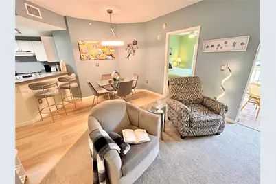 5050 Fairways Cir #E208, Vero Beach, FL 32967 - Photo 6