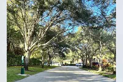 5050 Fairways Cir #E208, Vero Beach, FL 32967 - Photo 2