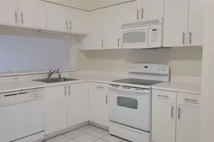 16679 Hemingway Dr, Weston, FL 33326 - Photo 4