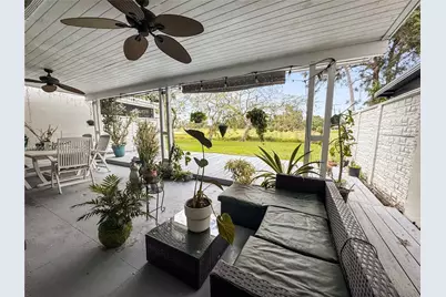 19100 Bobolink Dr, Hialeah, FL 33015 - Photo 24