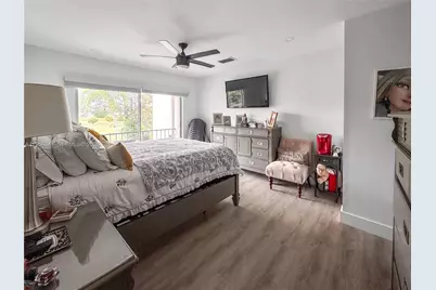 19100 Bobolink Dr, Hialeah, FL 33015 - Photo 12