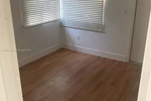 3742 SW 29th St, Miami, FL 33134 - Photo 10