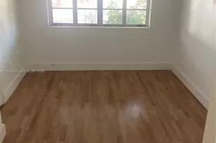 3742 SW 29th St, Miami, FL 33134 - Photo 8