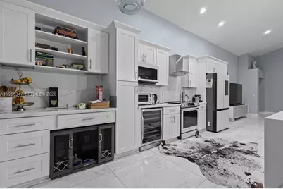 6952 NW 27th Ct, Margate, FL 33063 - Photo 4