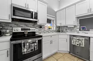 11361 SW 160th Ct, Miami, FL 33196 - Photo 12
