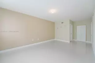 1755 E Hallandale Beach Blvd, Hallandale Beach, FL 33009 - Photo 14