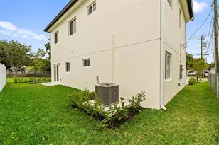 2359 NW 64th St, Miami, FL 33147 - Photo 22