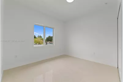 2359 NW 64th St, Miami, FL 33147 - Photo 32
