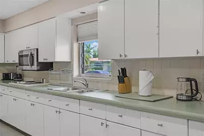 2217 NW 4th Ave, Wilton Manors, FL 33311 - Photo 26