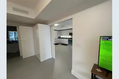 1010 Brickell Ave #3708, Miami, FL 33131 - Photo 8