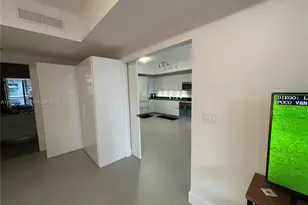 1010 Brickell Ave, Miami, FL 33131 - Photo 8