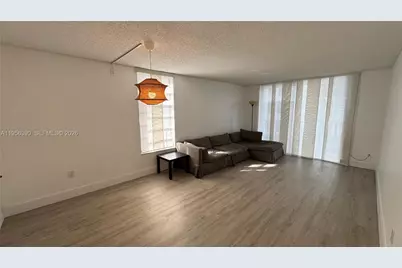 9688 Fontainebleau Blvd #201, Miami, FL 33172 - Photo 2