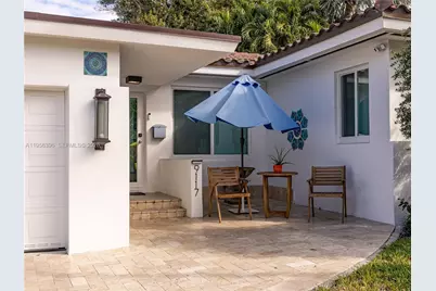 9117 Carlyle Ave, Surfside, FL 33154 - Photo 1