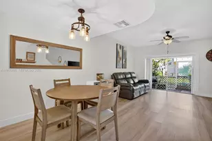 8251 San Carlos Cir, Tamarac, FL 33321 - Photo 10