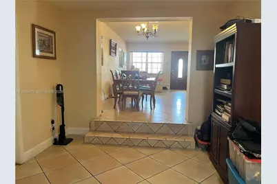 9026 SW 34 St, Miami, FL 33165 - Photo 4