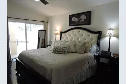 10575 SW 12th Mnr, Pembroke Pines, FL 33025 - Photo 14