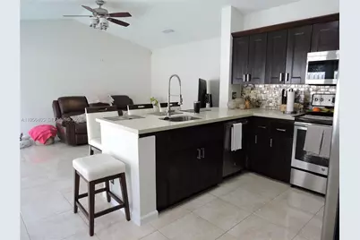 10575 SW 12th Mnr, Pembroke Pines, FL 33025 - Photo 10