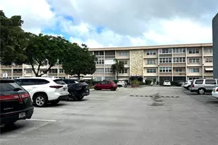 410 SE 2nd St, Hallandale Beach, FL 33009 - Photo 42