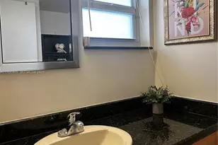 410 SE 2nd St, Hallandale Beach, FL 33009 - Photo 26