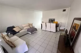 654 W 29th St, Hialeah, FL 33012 - Photo 4