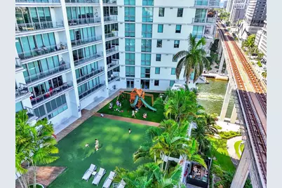 92 SW 3rd St #4806, Miami, FL 33130 - Photo 16