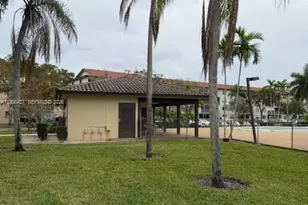 13100 SW 11th Ct, Pembroke Pines, FL 33027 - Photo 28