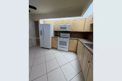 13100 SW 11th Ct #103C, Pembroke Pines, FL 33027 - Photo 6
