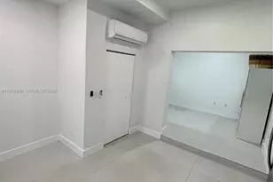 12715 NW 7th St, Miami, FL 33182 - Photo 8