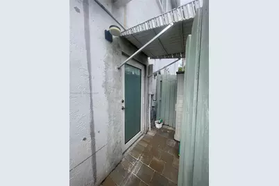 12715 NW 7th St, Miami, FL 33182 - Photo 4