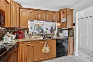 10431 NW 3rd St, Pembroke Pines, FL 33026 - Photo 6