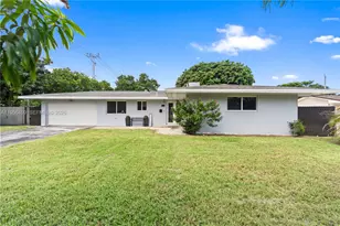 6791 SW 10th Ct, Pembroke Pines, FL 33023 - Photo 2