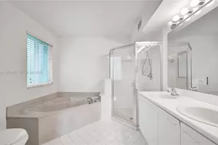 2050 Pasa Verde Ln, Weston, FL 33327 - Photo 22