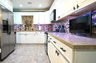 7105 SW 3rd Ct, North Lauderdale, FL 33068 - Photo 6